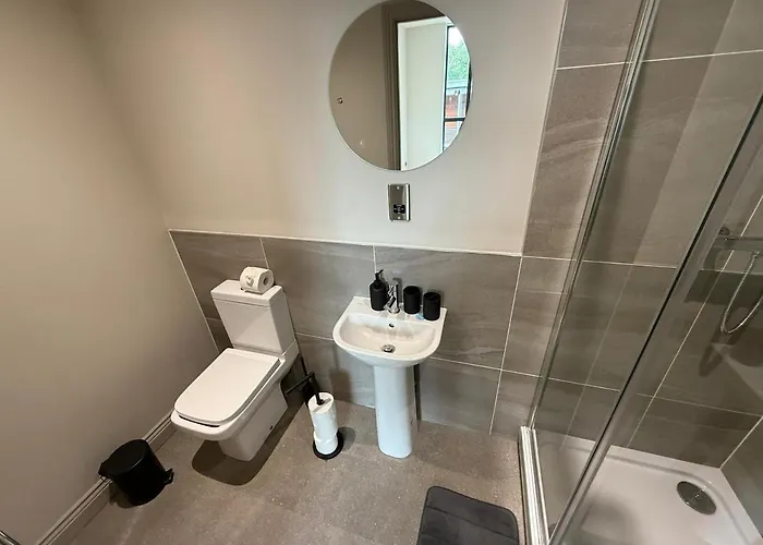 Modern Spacious Penthouse *