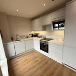 Modern Spacious Penthouse Apartment Leeds (West Yorkshire)