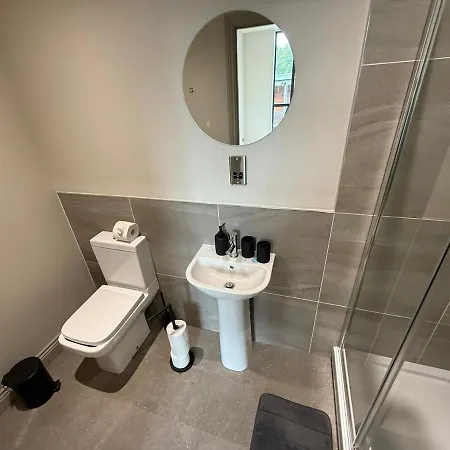 Modern Spacious Penthouse *